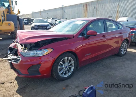 2019 Ford Fusion Hybrid Se z USA, uszkodzony, nr VIN 3FA6P0LU2KR221967